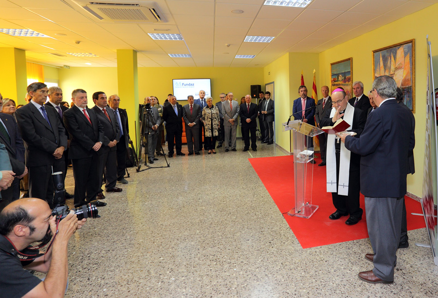 Inauguración, bendición de las Instalaciones por el D. Manuel Ureña